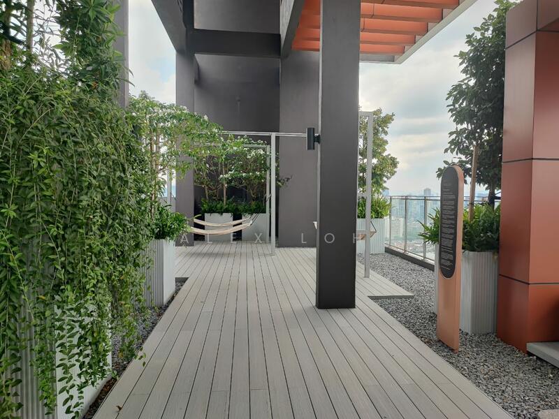 SkyVogue - 3