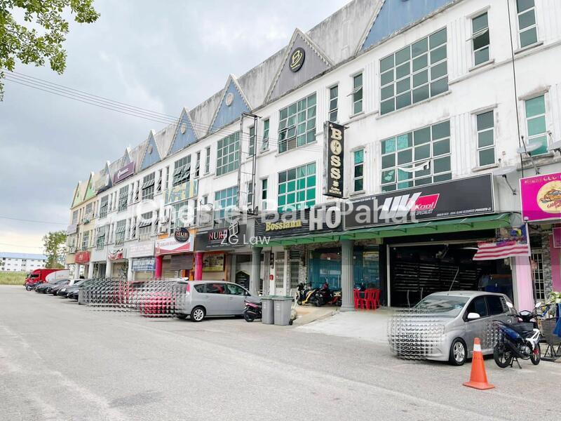 Taman University Parit Raja - 1