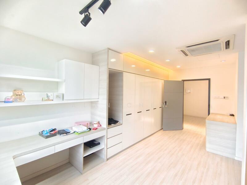 Taman Sutera Kuning - 1