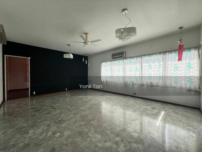 Pulau Tikus Bungalow Corner - 5