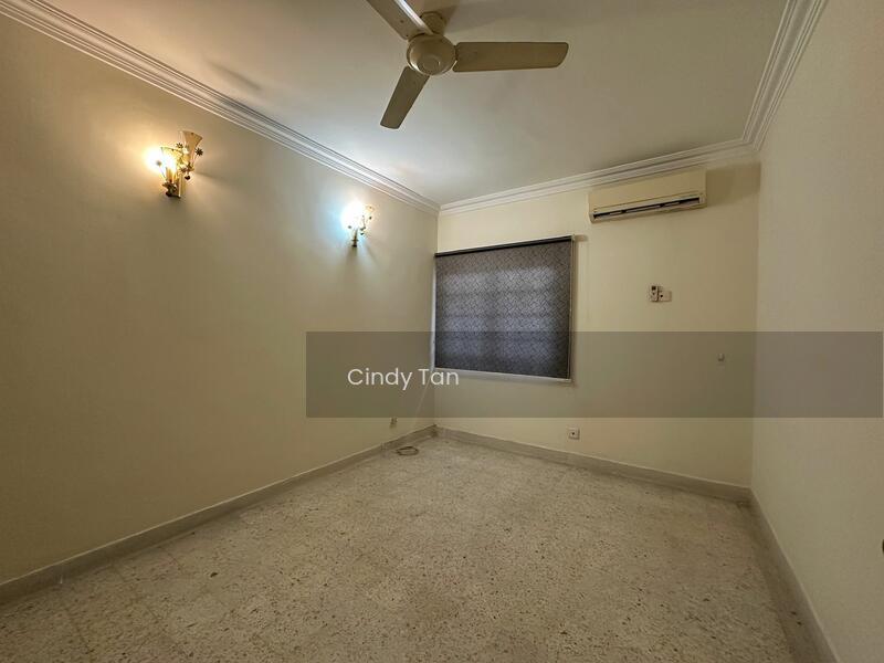 Bungalow at Taman Bandaraya - 4