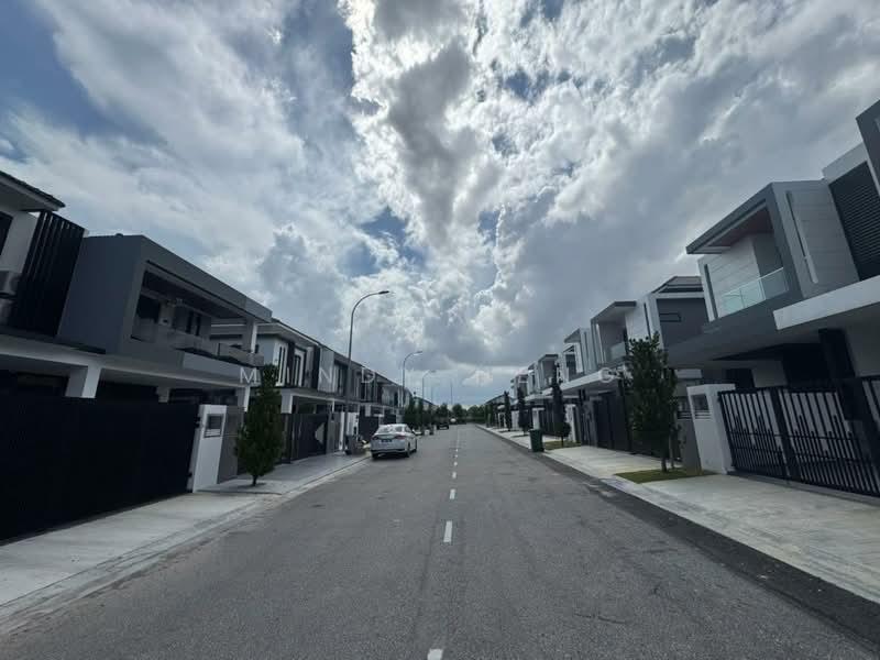 Sapphire @ Austin Crest - 3