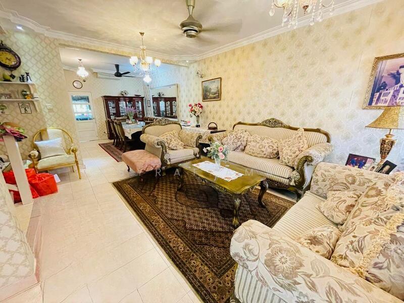 Bukit Jelutong - 2