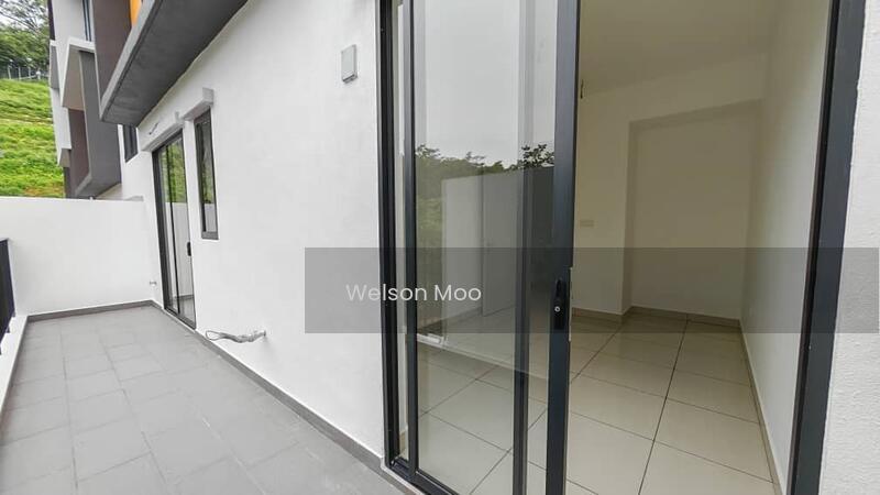 KL East : East 57 - 2