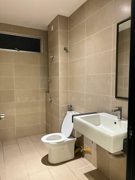 The Green Horizon Hill - 4