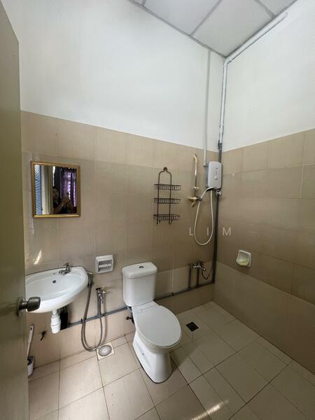 Rivercity Condominium - 4