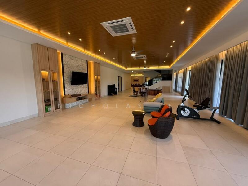 Taman Chateau - 4