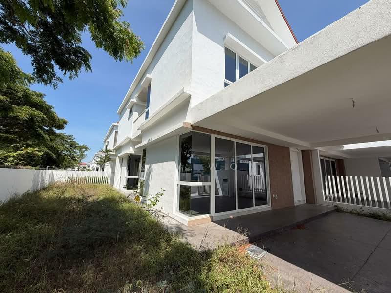 Viluxe at Aspen Vision City - 2