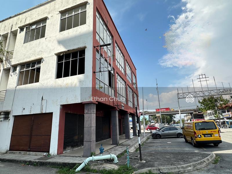 Port Klang 3 Storey Corner Shoplot 28x75 Value Buy - 5