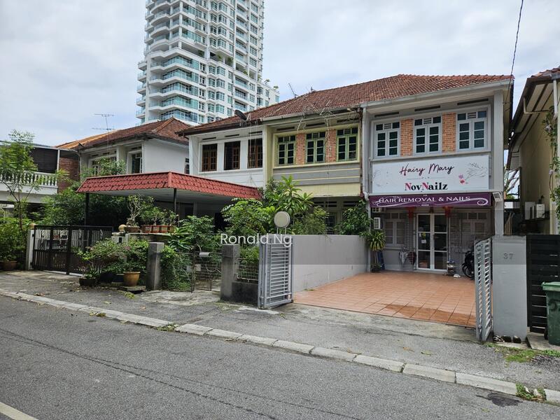 2 Storey Terrace Corner Kelawai Gurney - 2