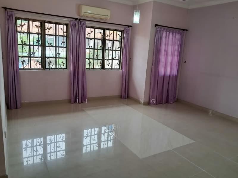 Bandar Tun Hussein Onn - 2