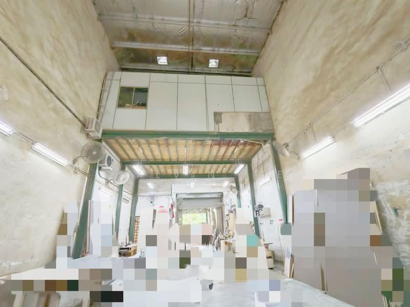 Kawasan Perindustrian Mount Austin - 1