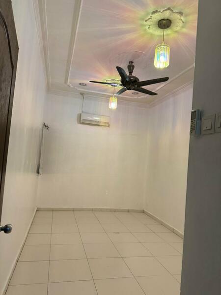 Taman Lapangan Kiara Single Storey House For Sales - 2