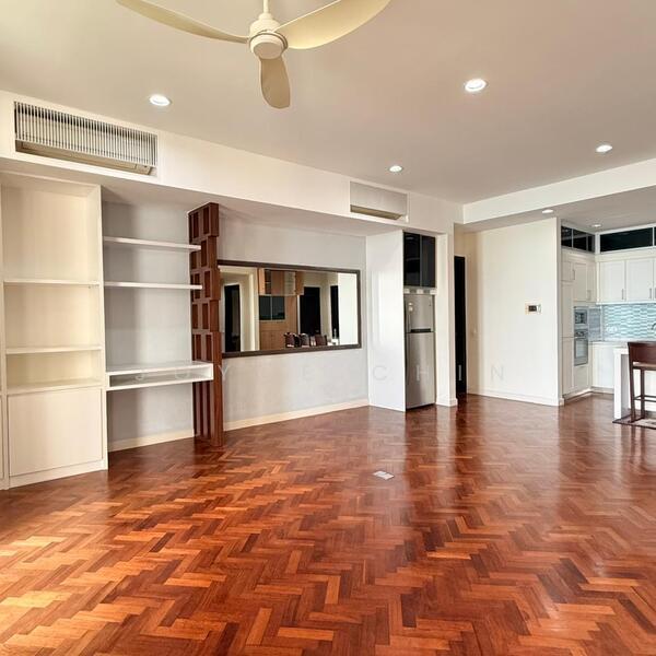 Quayside Seafront Resort Condominiums - 1