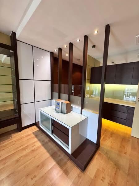 Lake View Suites - 5