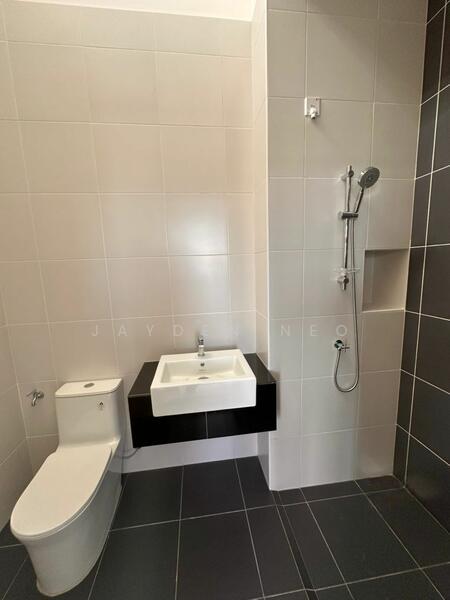 The Commune,Eco Botanic 3 - 5