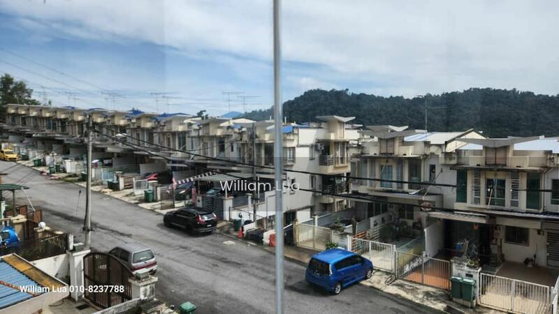 Townhouse at Taman Amansiara - 5