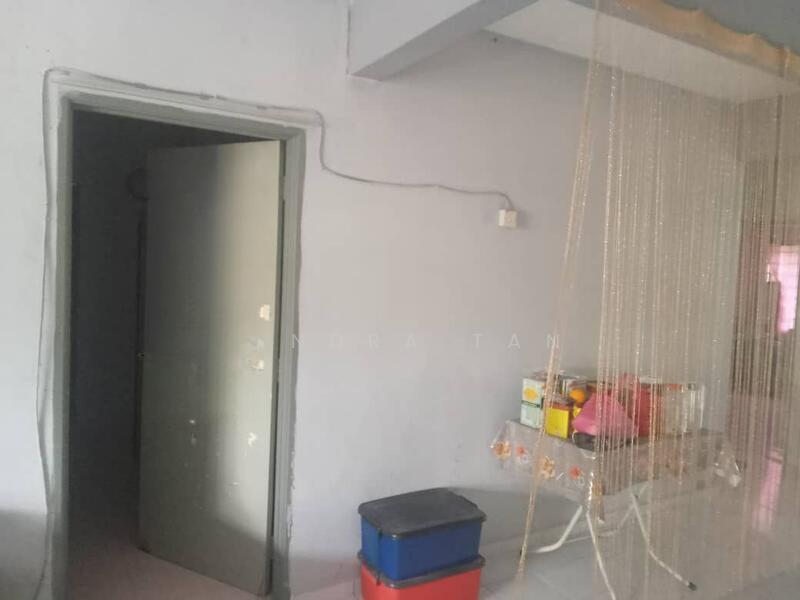 Lily & Jasmine Apartment - 3