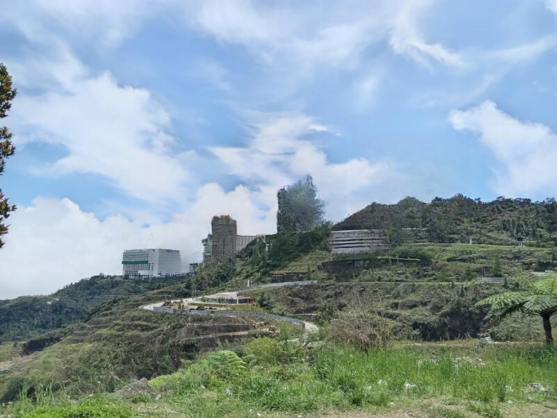 Golden Hills Resort (Amber Court Apartment) - 5