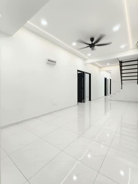 Taman Desa Cemerlang - 4