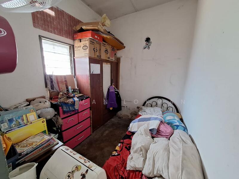 FACING OPEN NEAR MOSQUE 1 Storey Terrace Bandar Baru Kuala Selangor - 5