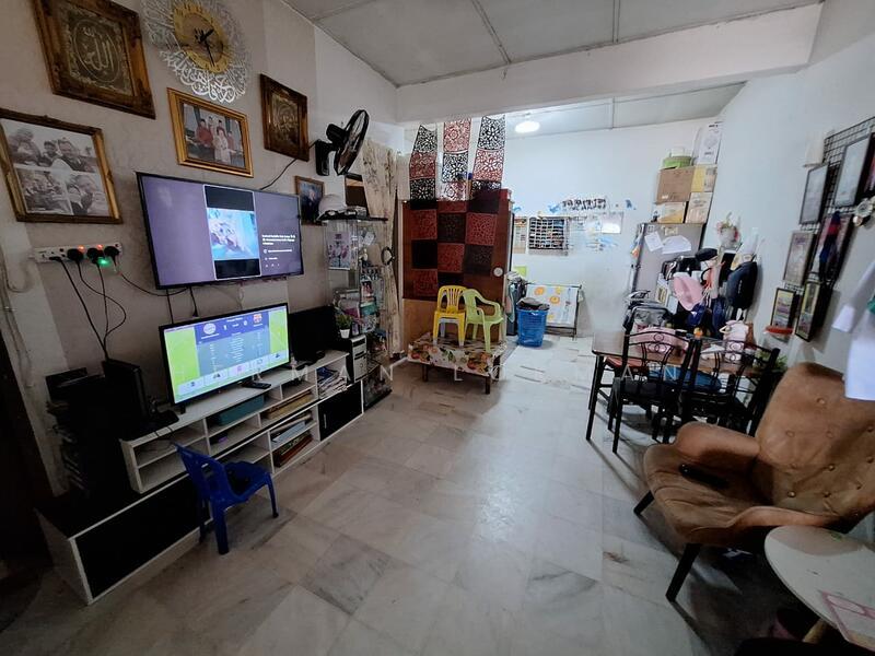 FACING OPEN NEAR MOSQUE 1 Storey Terrace Bandar Baru Kuala Selangor - 3