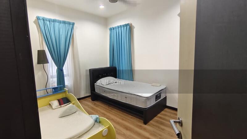 Taman Tropika 2 - 3