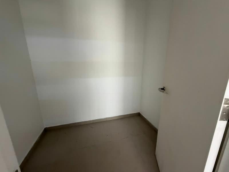 Garden Villas, Bukit Indah - 5