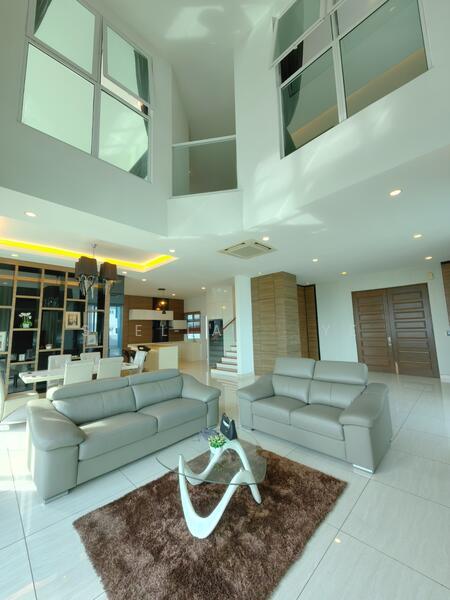 Twin Galaxy (Dwi Galaksi) - 1