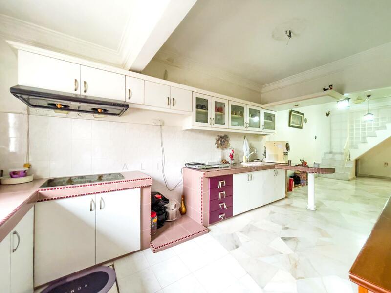 Taman Lucky - 4