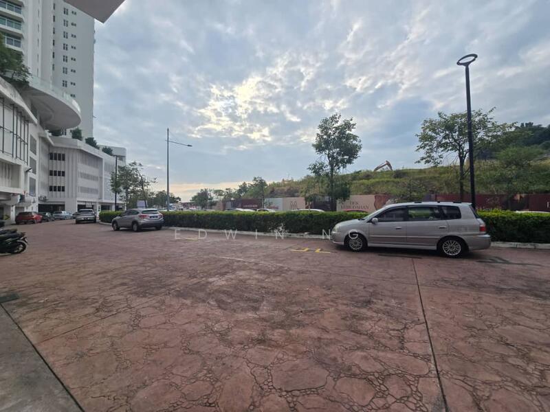 Southbay Plaza Retail - 5