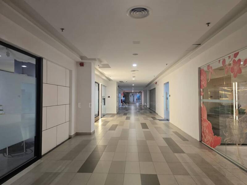 Southbay Plaza Retail - 1