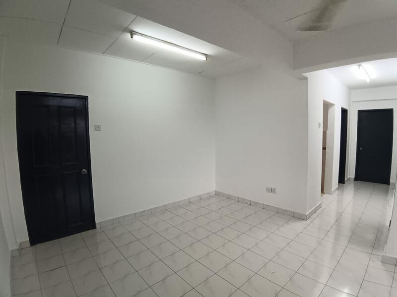 Pangsapuri Carmila - 1