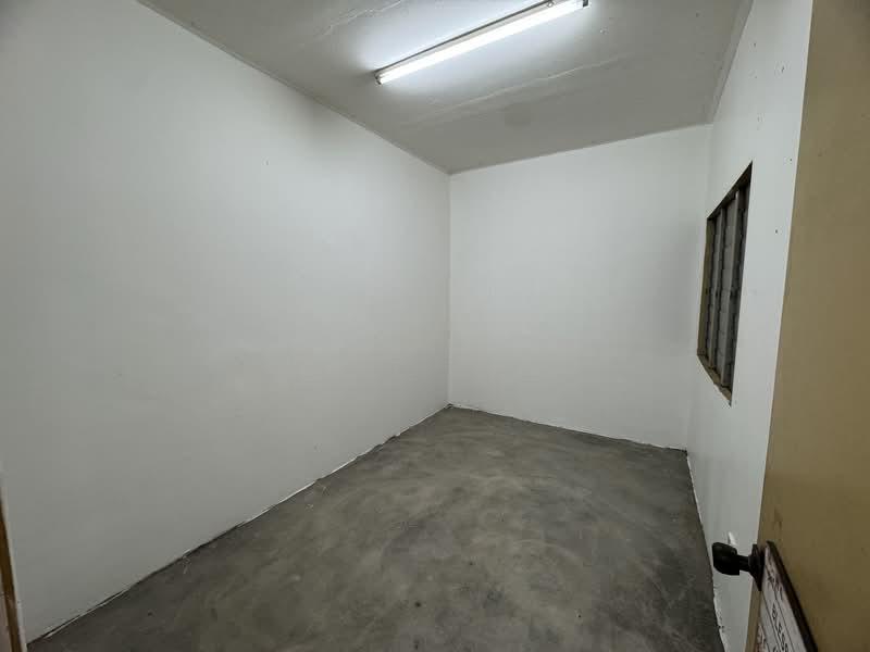 Flat PKNS Section 7 - 2