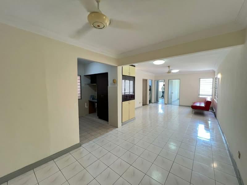 saujana apartment - 1