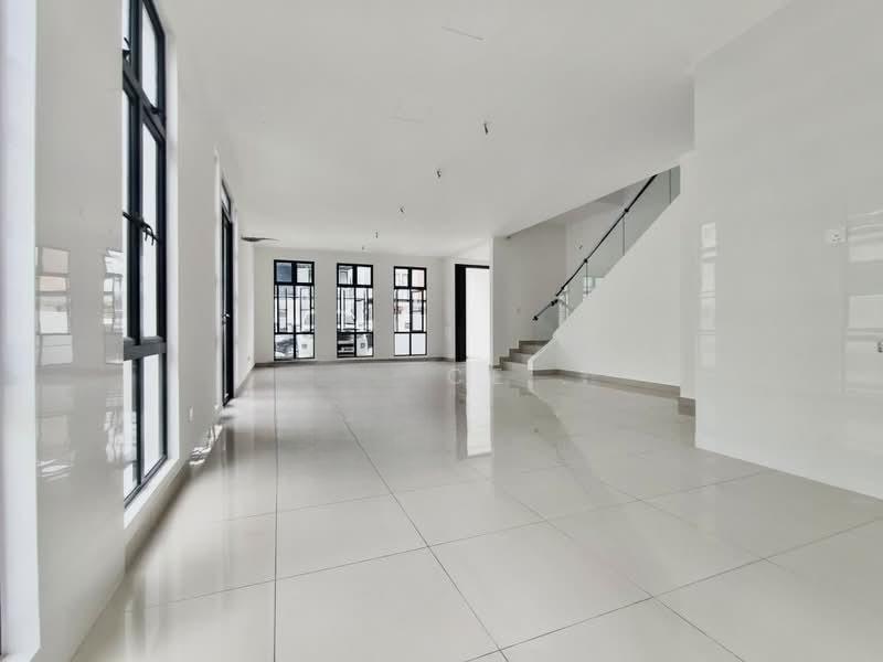 Setia Tropika Setia Tropika Setias Trooikas - 4