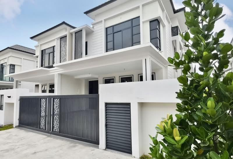 Setia Tropika Setia Tropika Setias Trooikas - 2