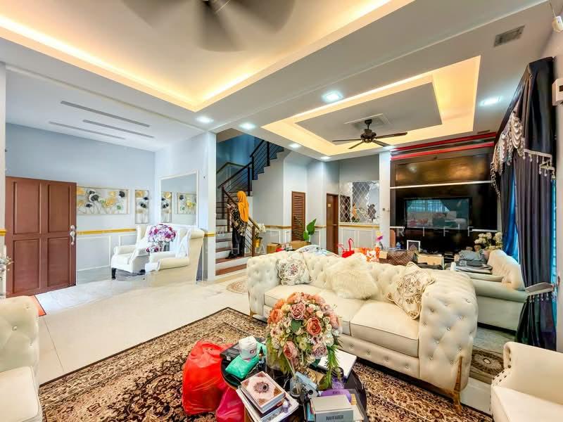 Bandar Tasik Kesuma - 5