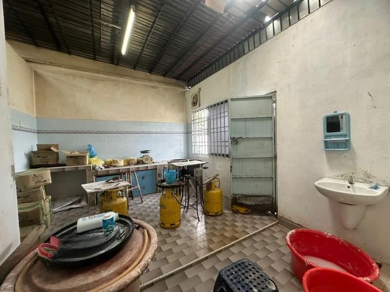 Single Storey Terrace Batu Lancang - 2
