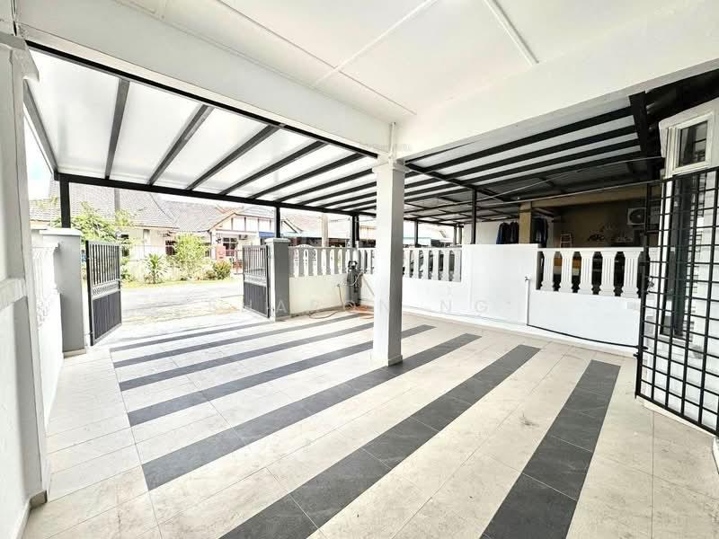 Taman Universiti - 4