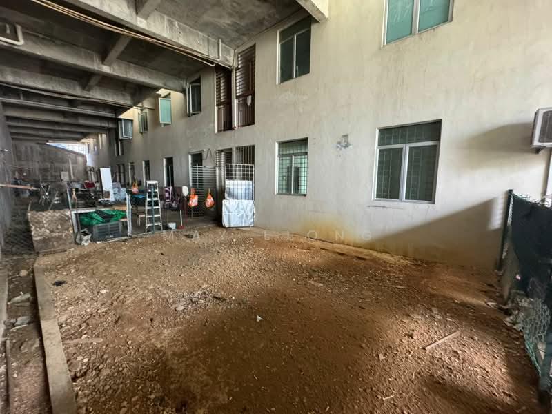 zenith residences, seri kembangan - 2