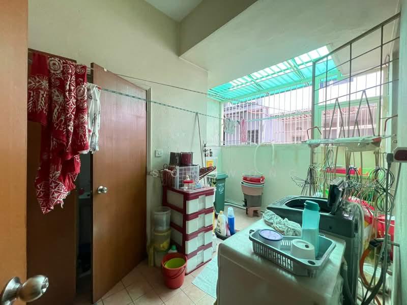 Taman Tasik Indah - 4