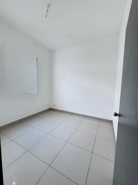 BANDAR CEMERLANG - 4