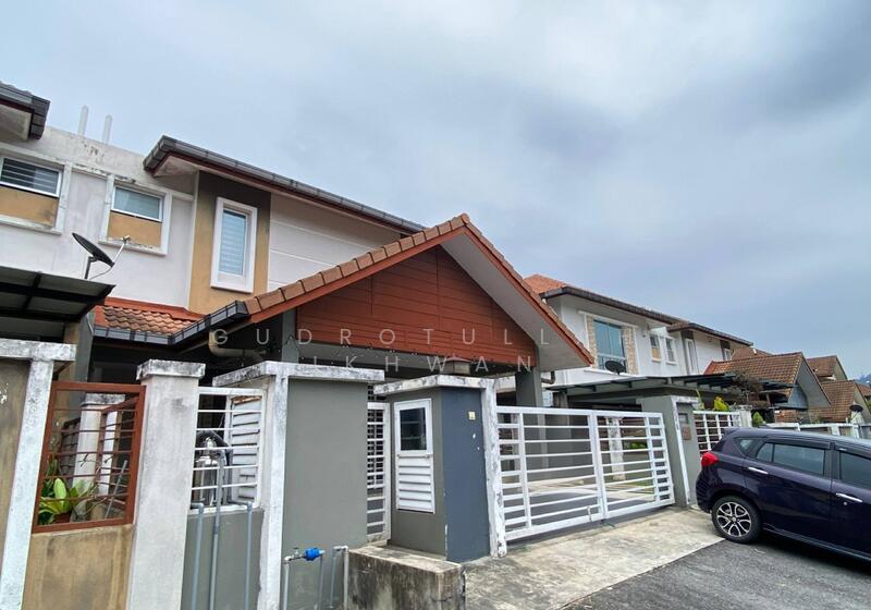 Anjung Suasana Bandar Seri Putra - 2