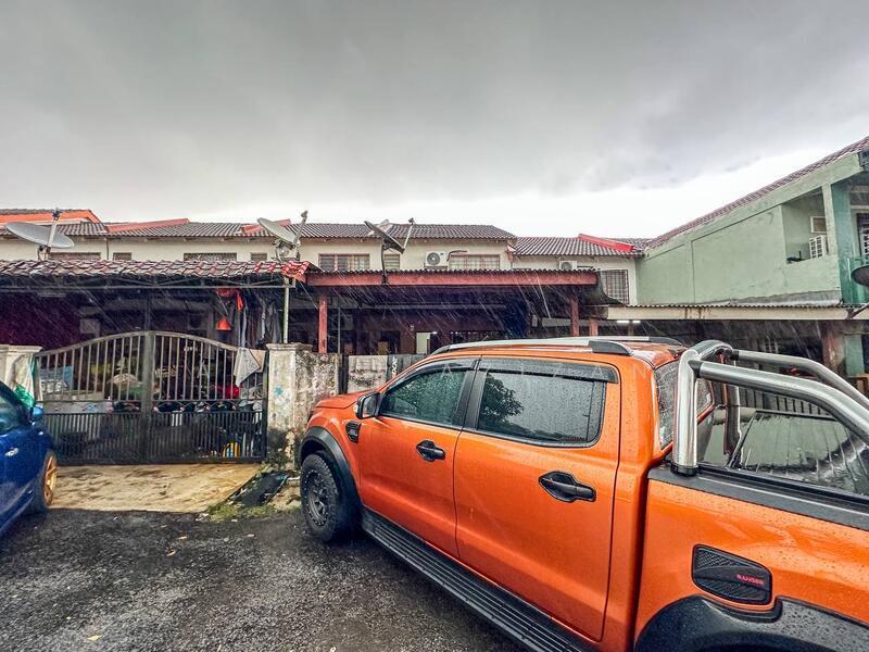 Taman Kantan Permai - 1