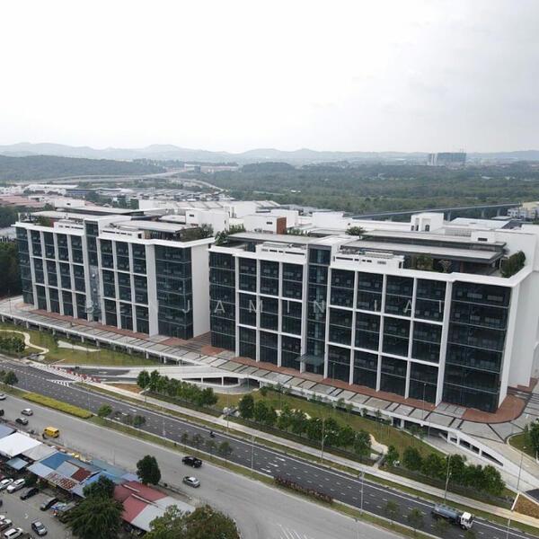 Emhub Kota Damansara Warehouse For Sale - 1