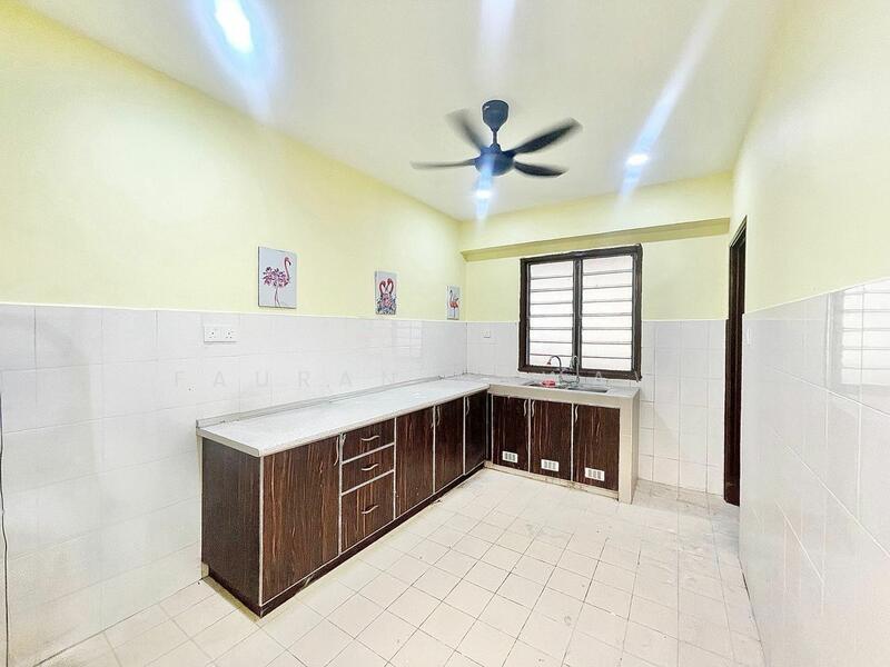 Pangsapuri Sri Cempaka - 4