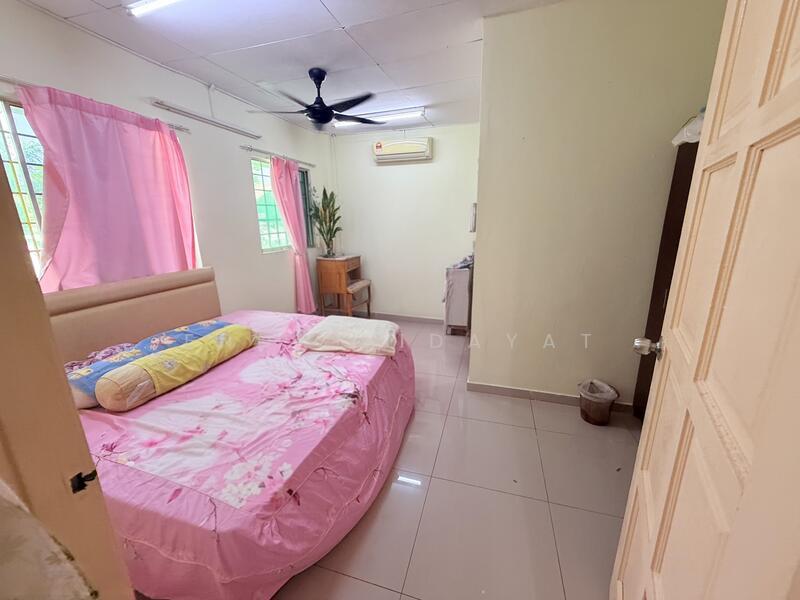 Single storey terrace Bandar kinrara - 5