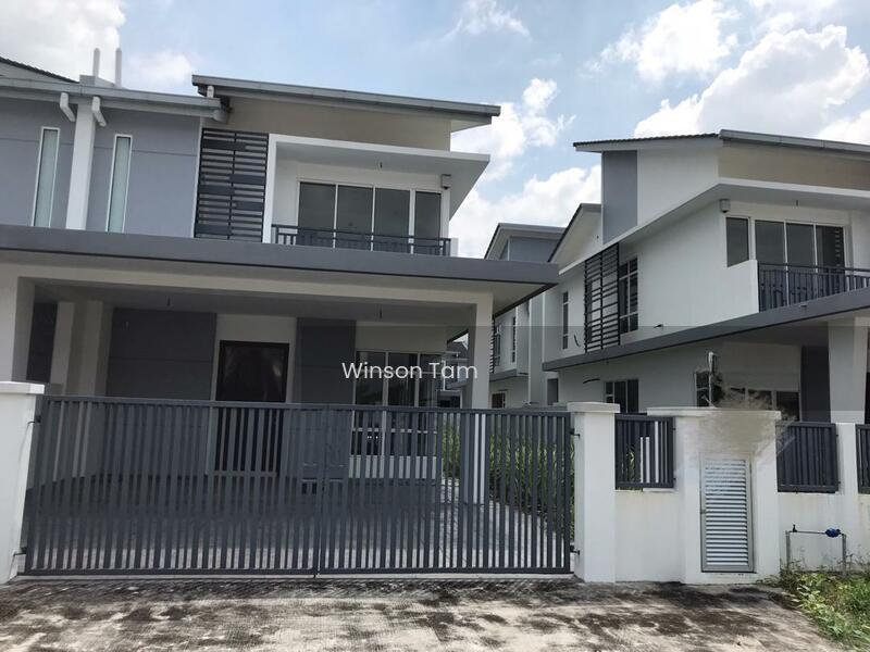 M Residence 2 Caspia Semi D Rawang - 2