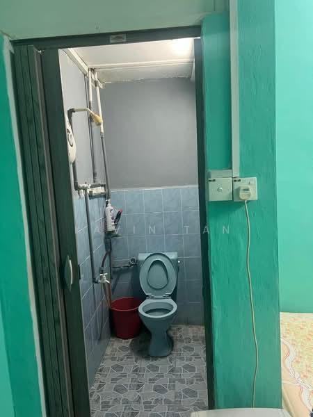 jalan teratai johor jaya - 4